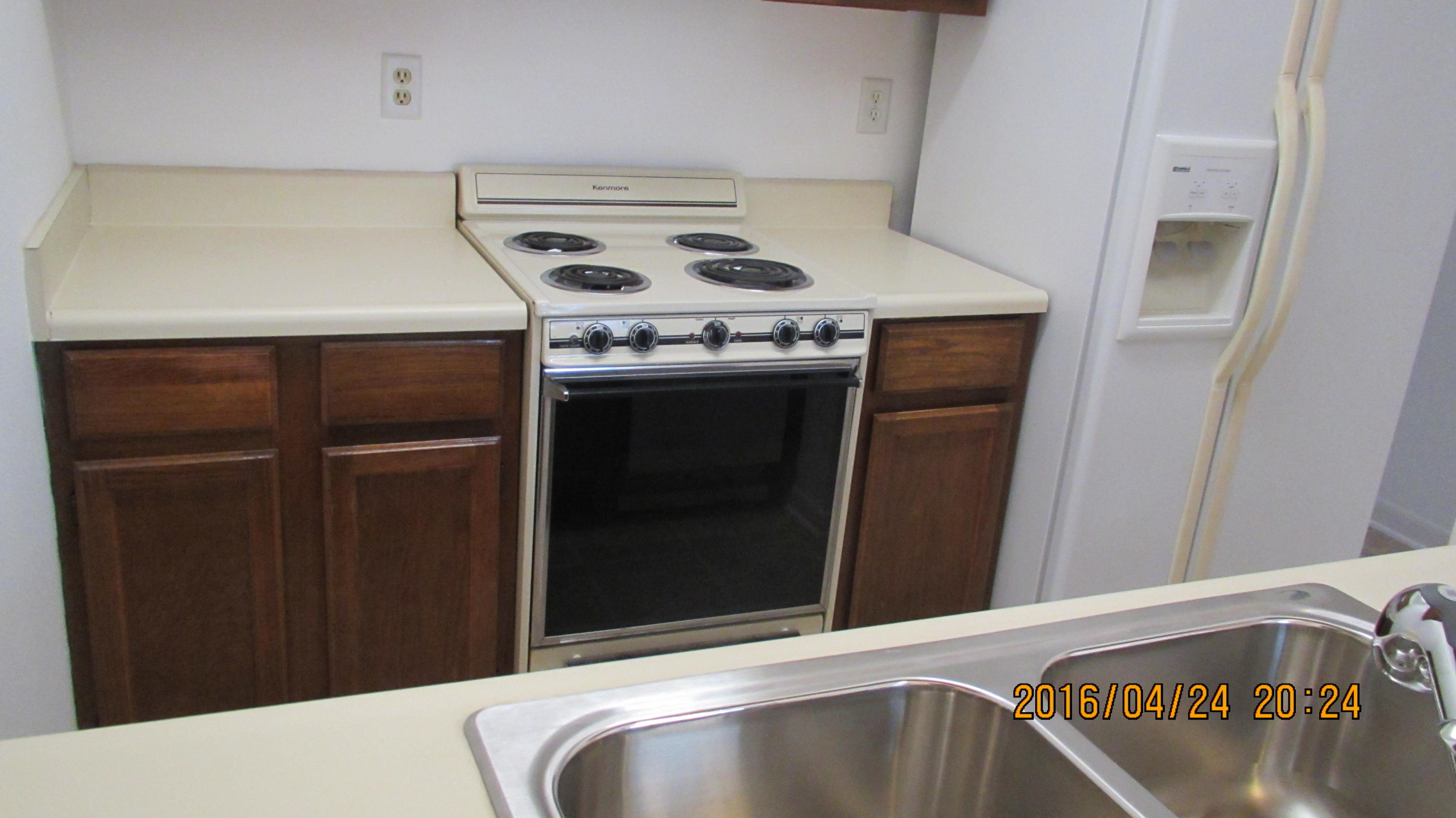 PINE MEADOWS - Residential Lease