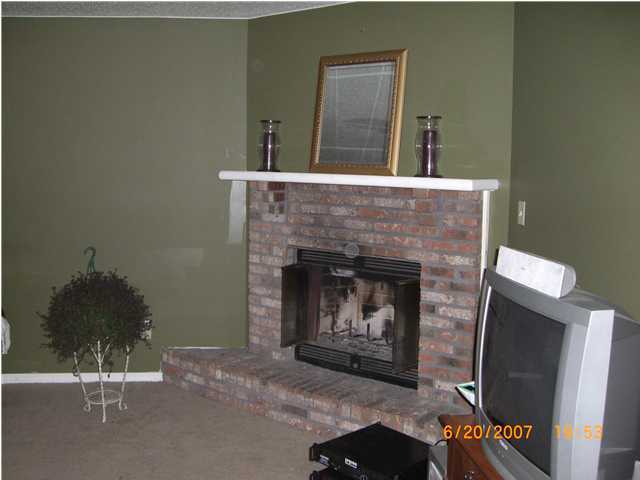 COLINA DEL ORO - Residential Lease