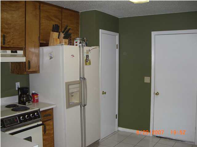 COLINA DEL ORO - Residential Lease