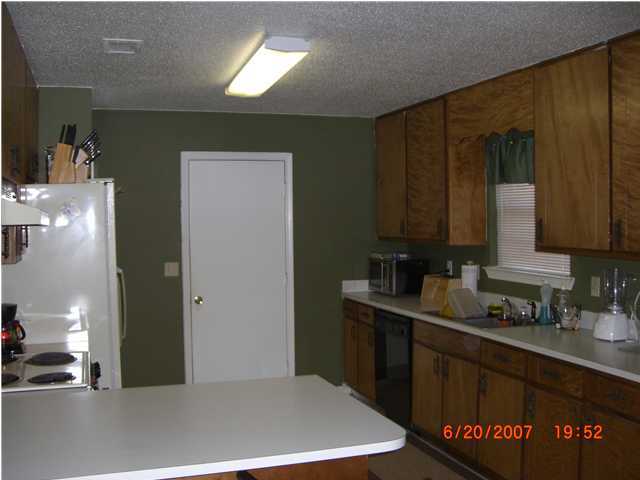 COLINA DEL ORO - Residential Lease