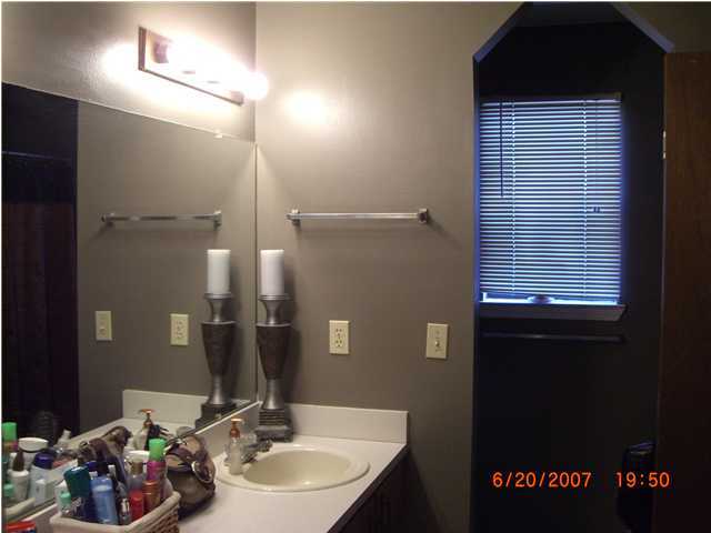 COLINA DEL ORO - Residential Lease