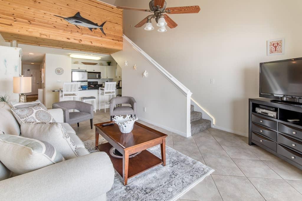 VERANDA CONDO - Residential