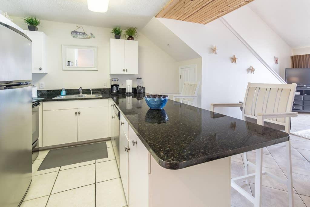VERANDA CONDO - Residential