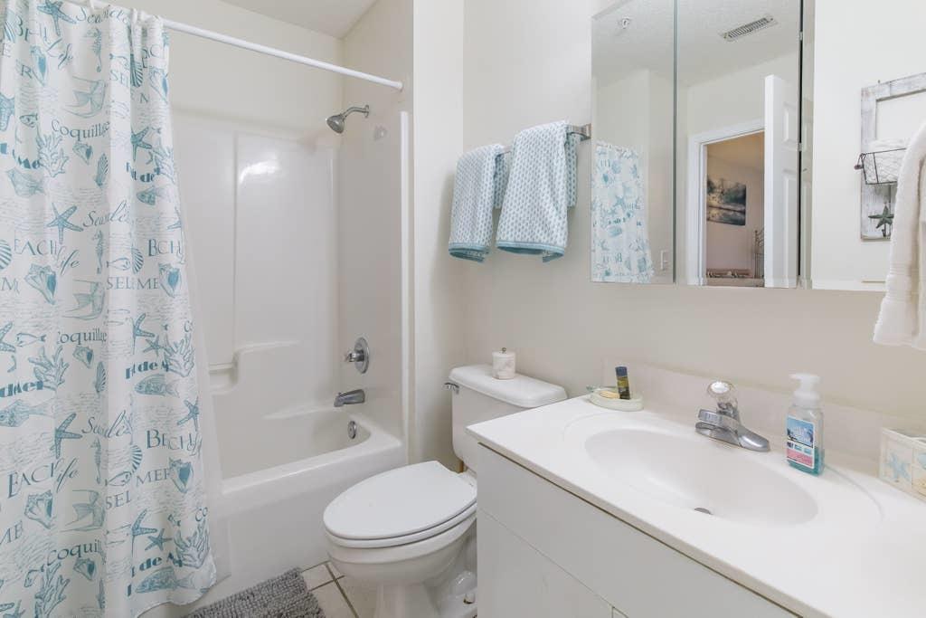 VERANDA CONDO - Residential
