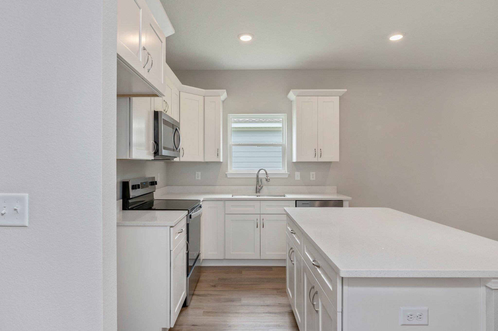 GRANDE OAKS - Residential
