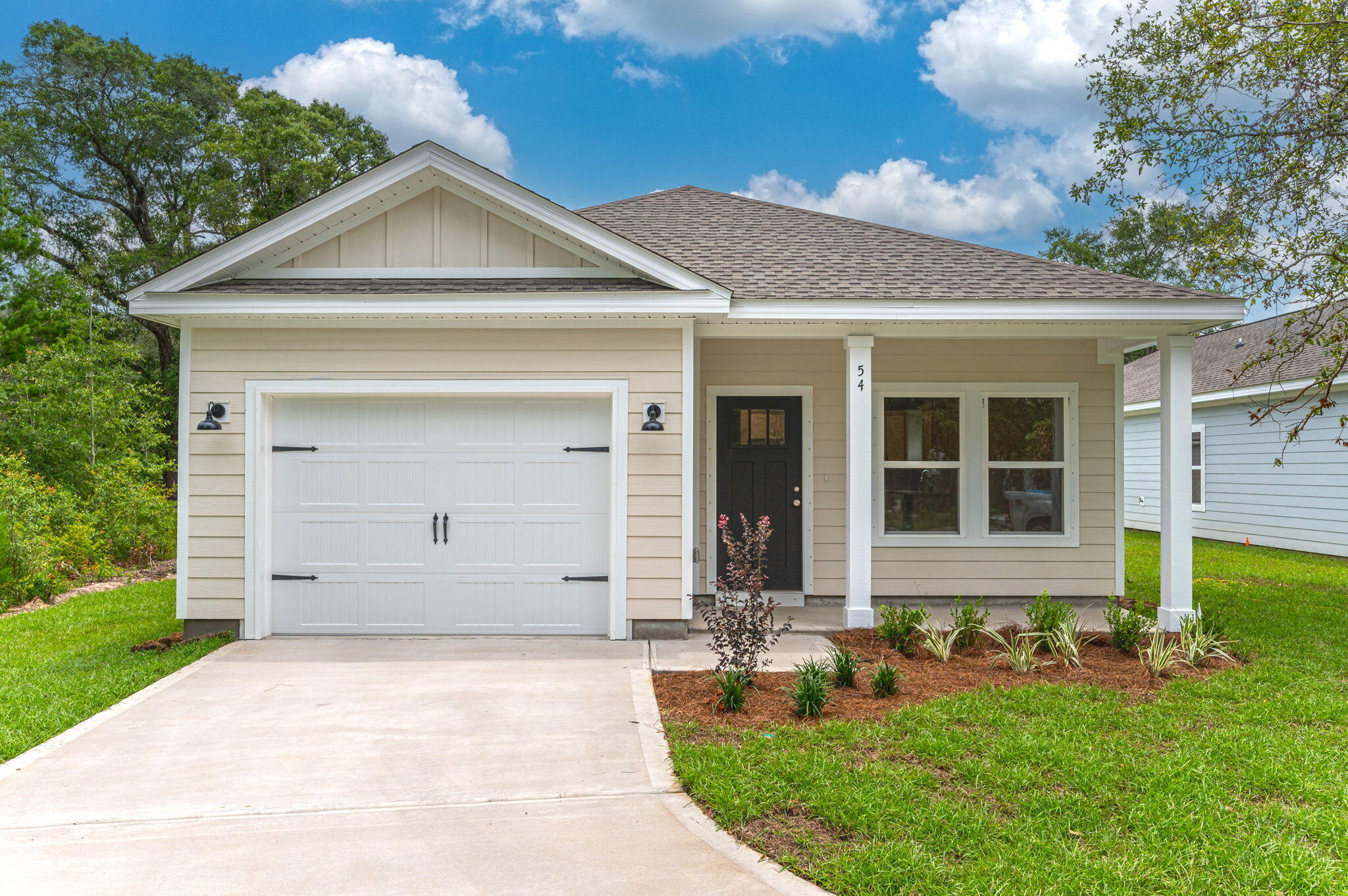 GRANDE OAKS - Residential