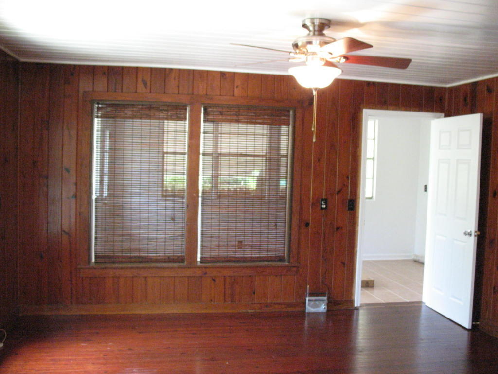 1556 W Highway 98 Mary Esther, Fl - Residential Lease