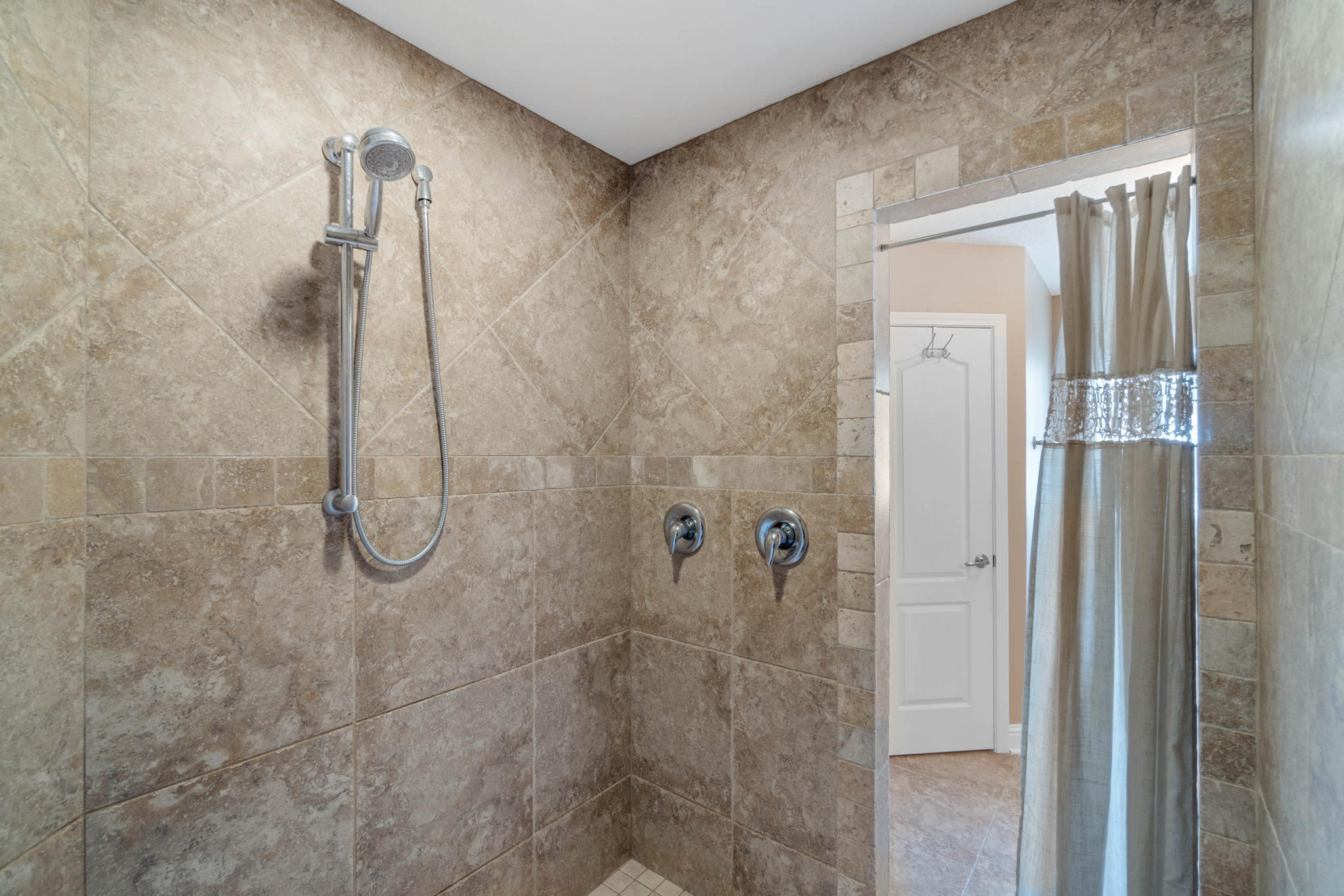BROOKE ESTATES PH III - Residential