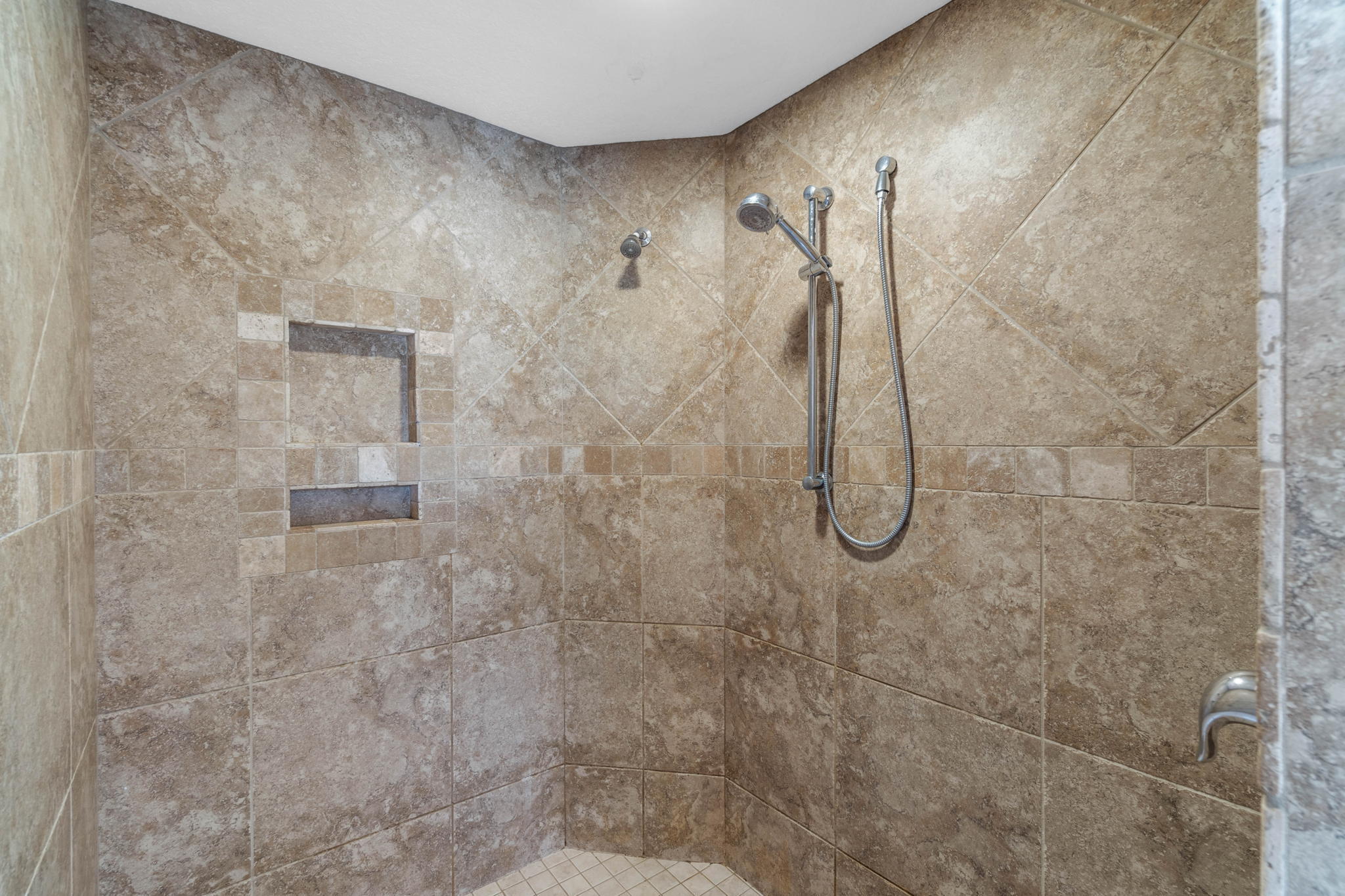BROOKE ESTATES PH III - Residential
