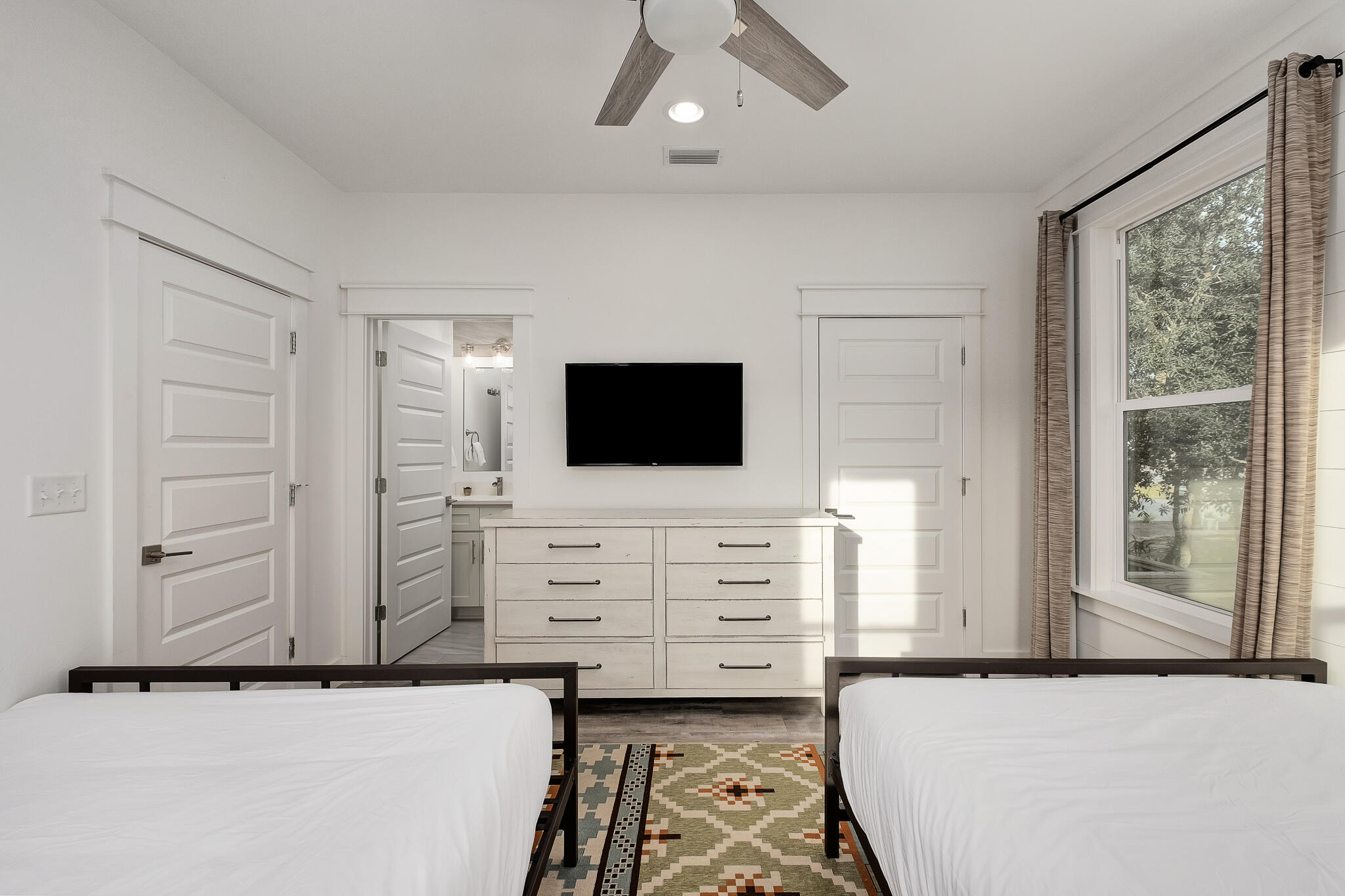 SEABREEZE - Residential