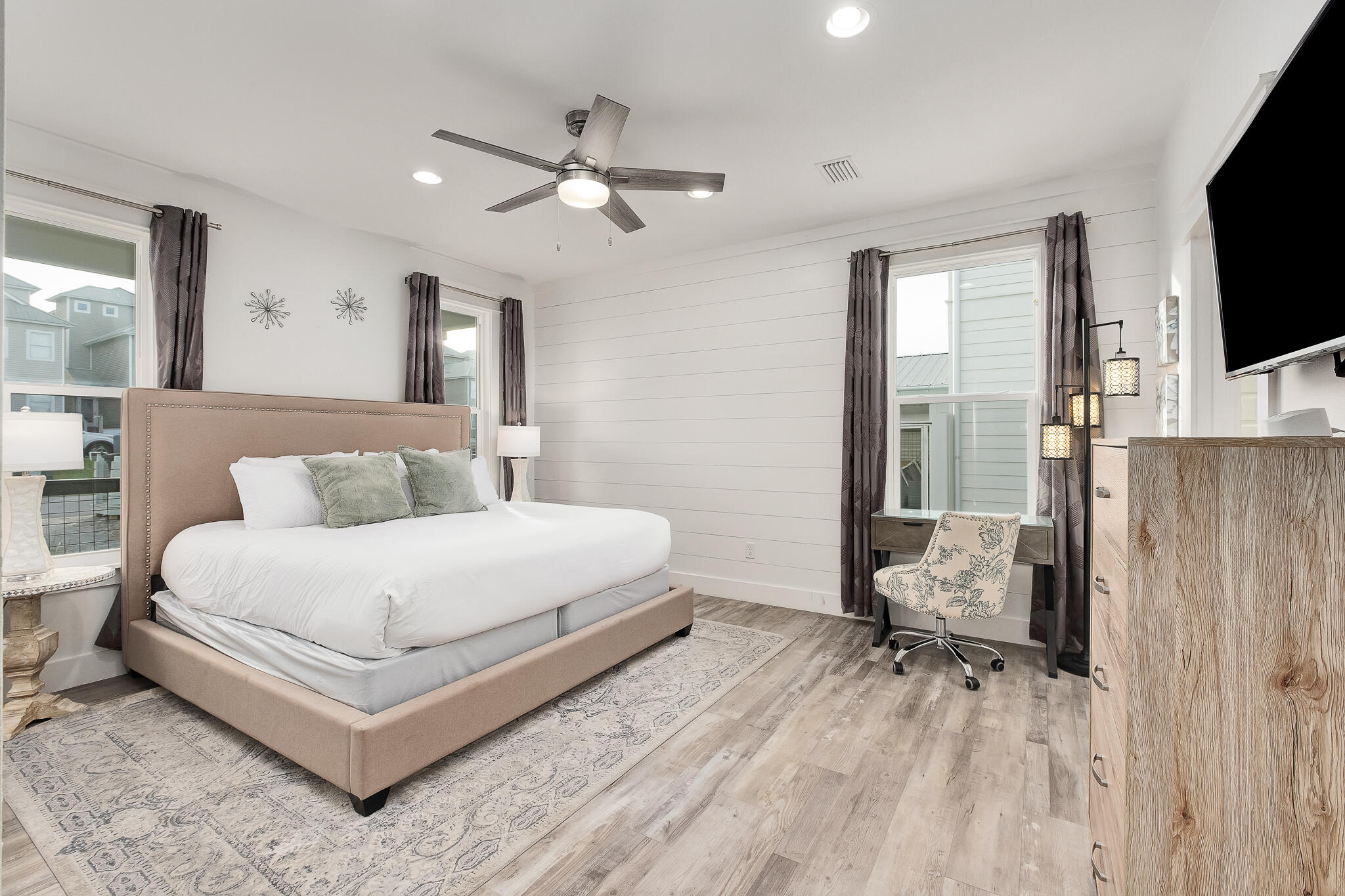 SEABREEZE - Residential