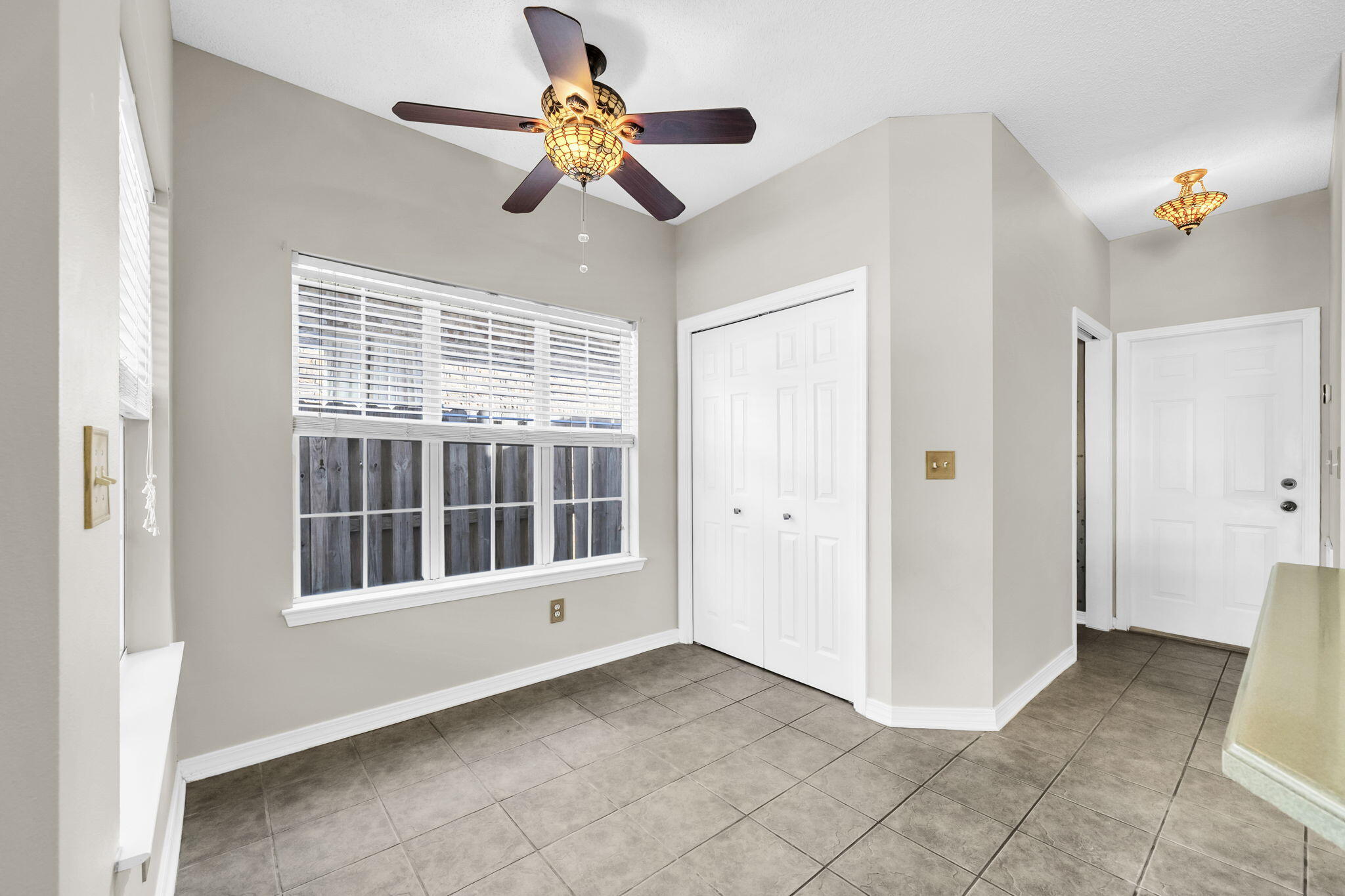 BRIDGEPORT COLONY - Residential