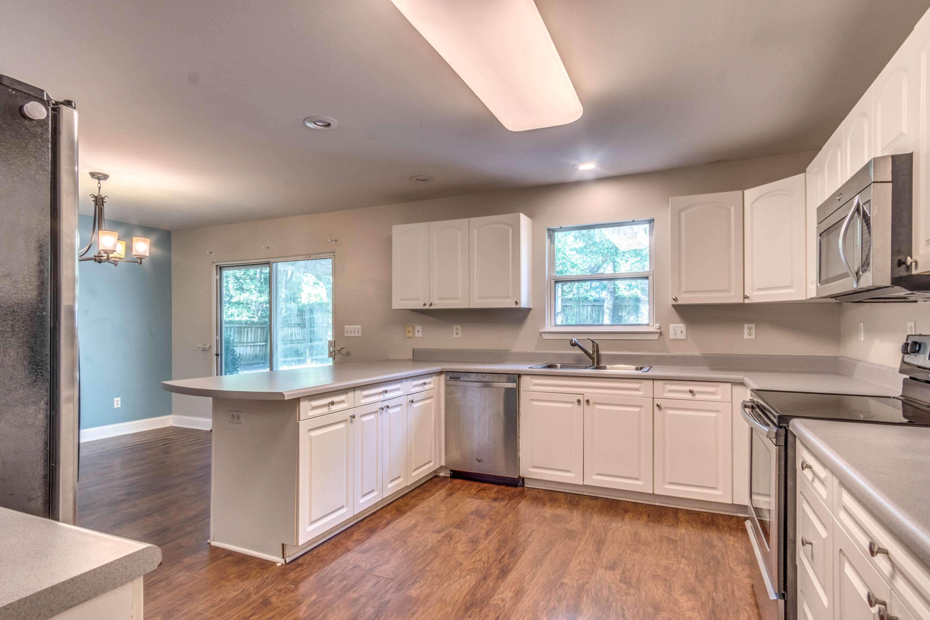 BELLA VISTA HEIGHTS - Residential Lease