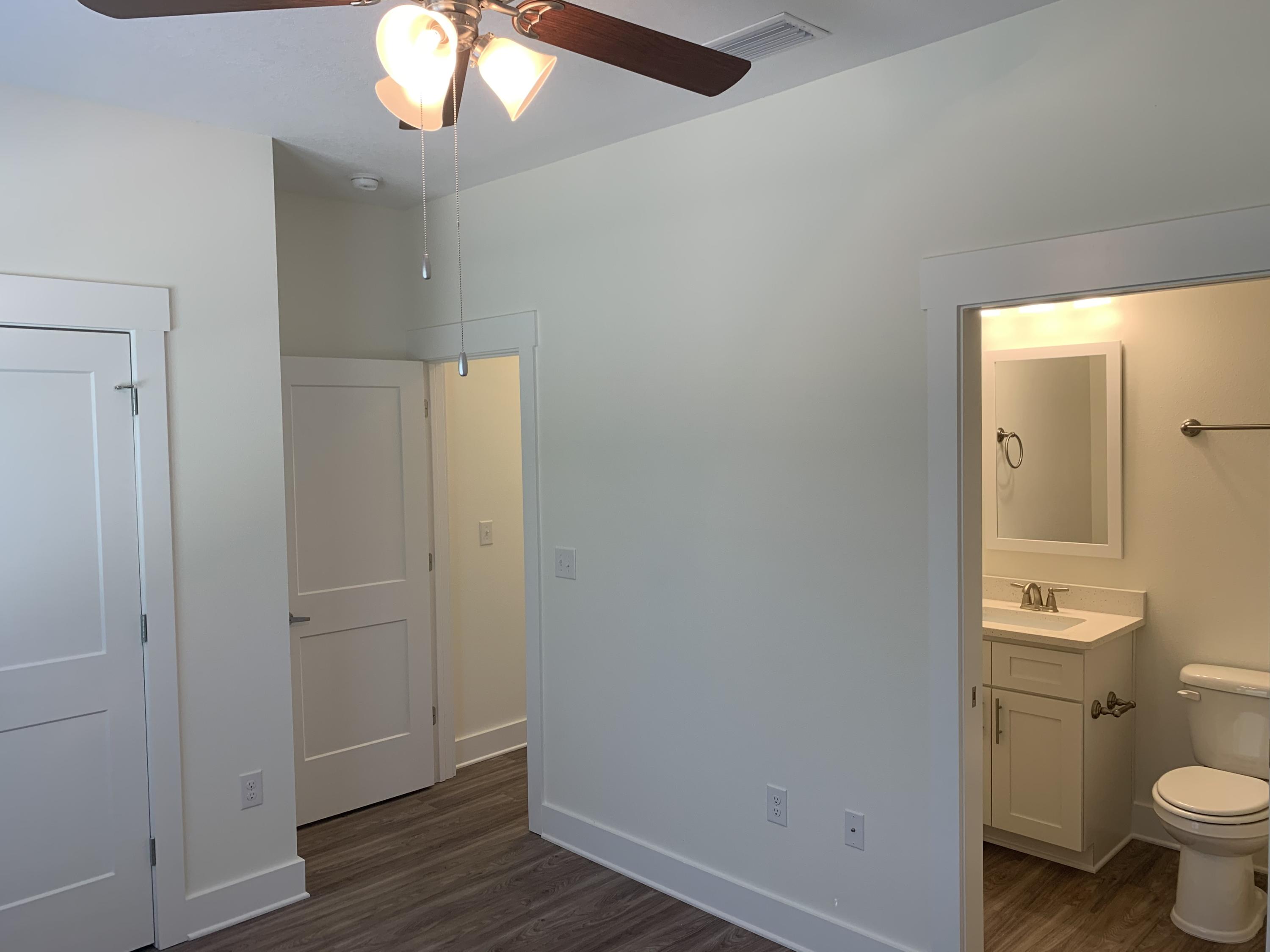 VERANDAS AT FREEPORT - Residential Lease