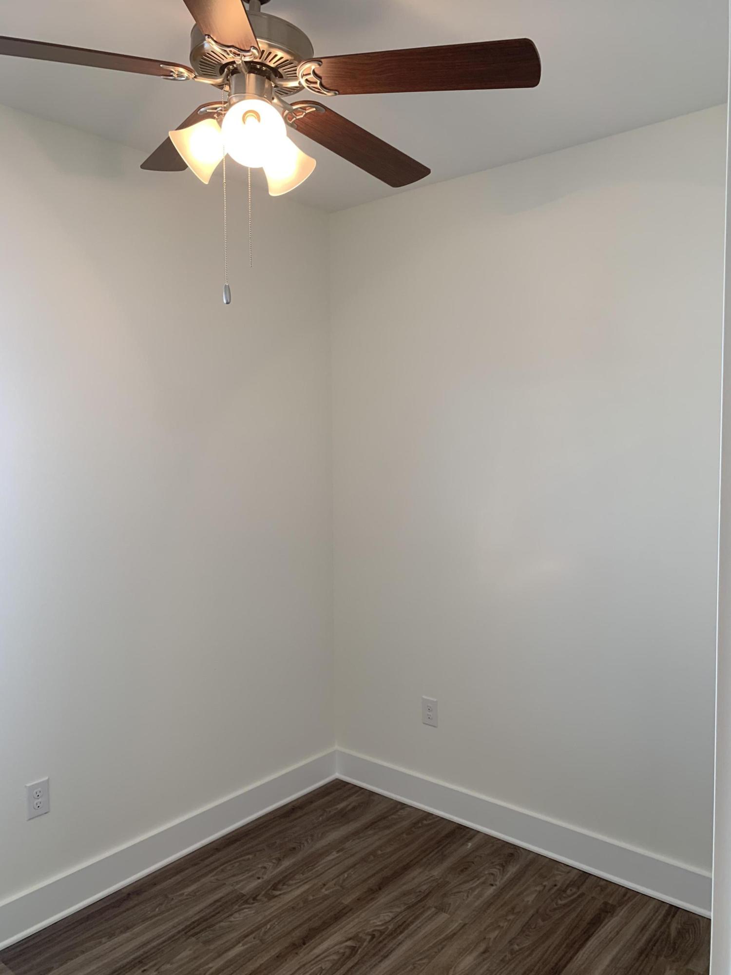 VERANDAS AT FREEPORT - Residential Lease