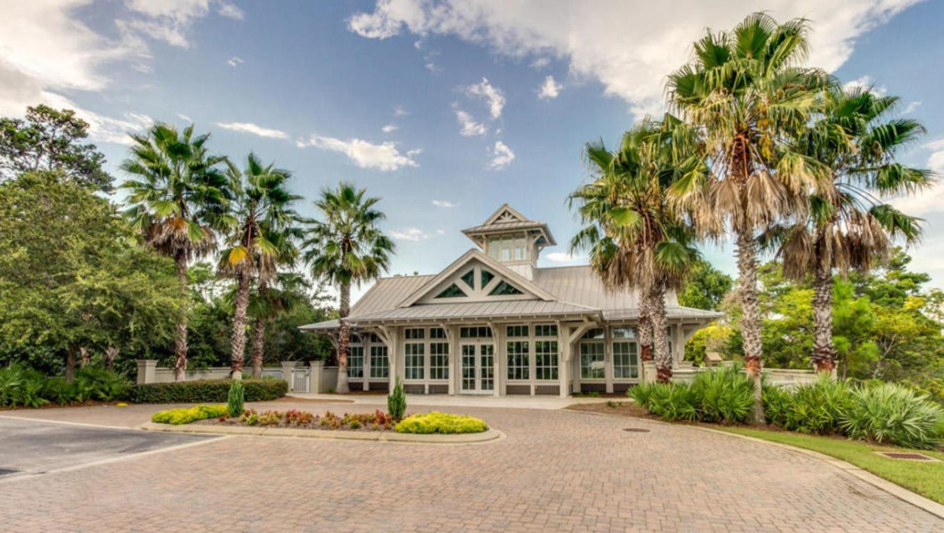 GRANDE POINTE - Residential
