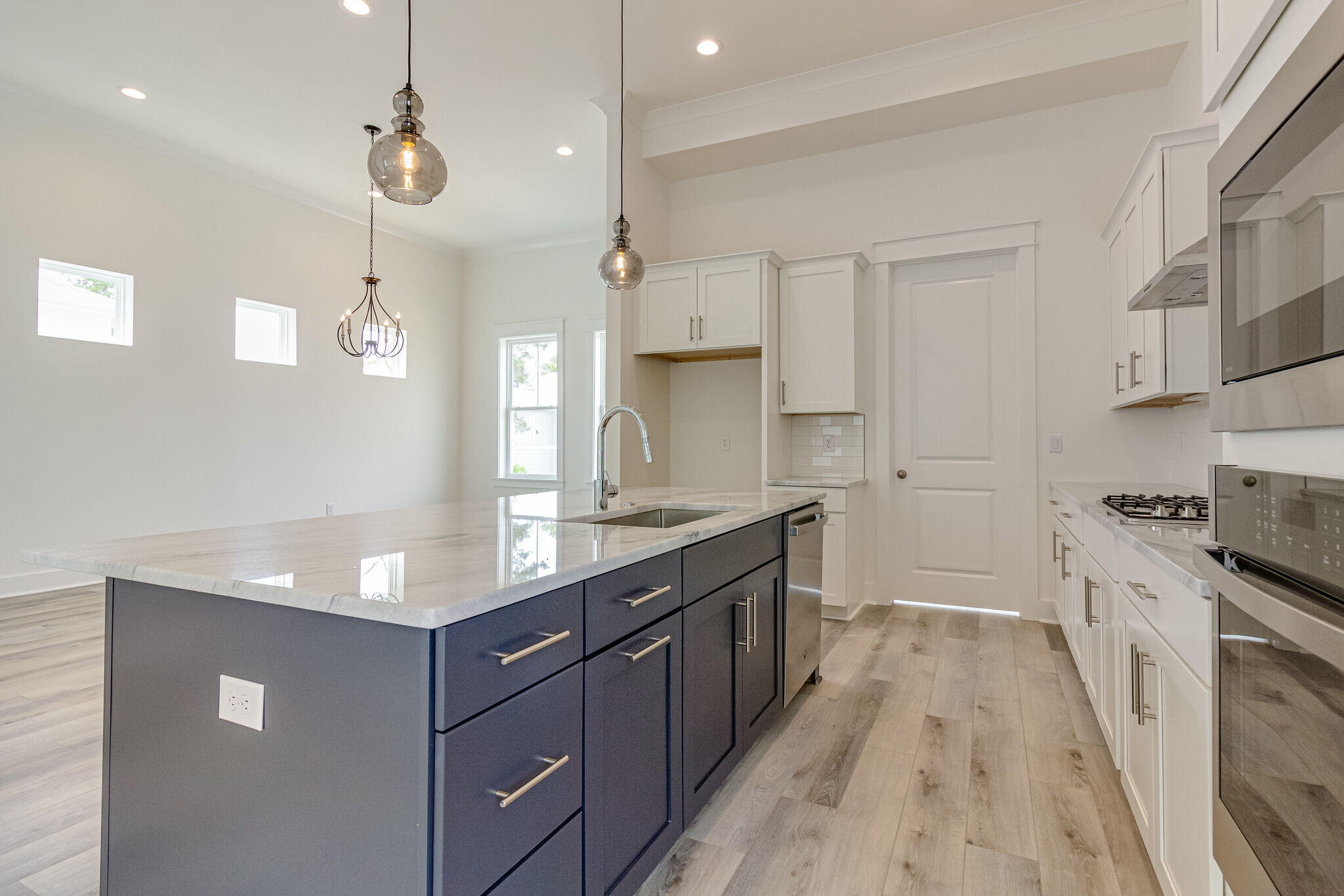 GRANDE POINTE - Residential