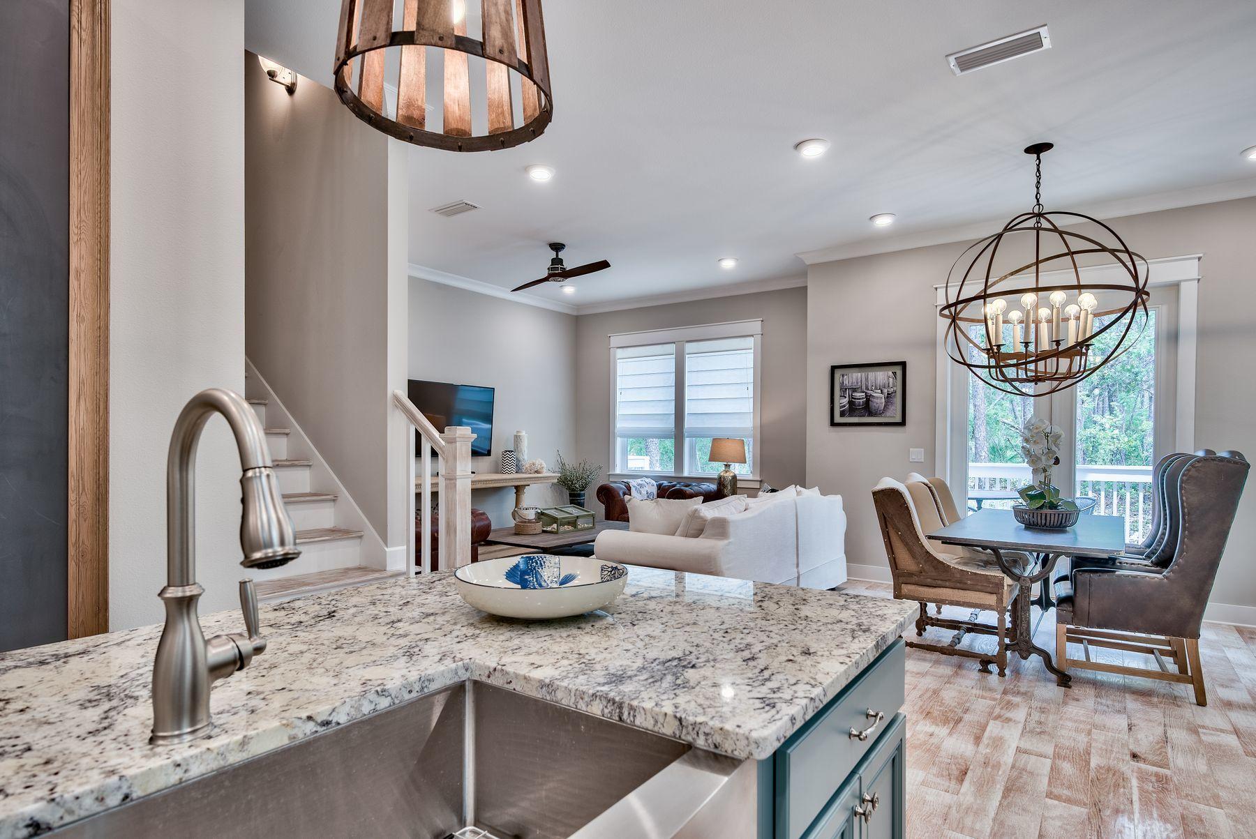 PROMINENCE - Residential Lease