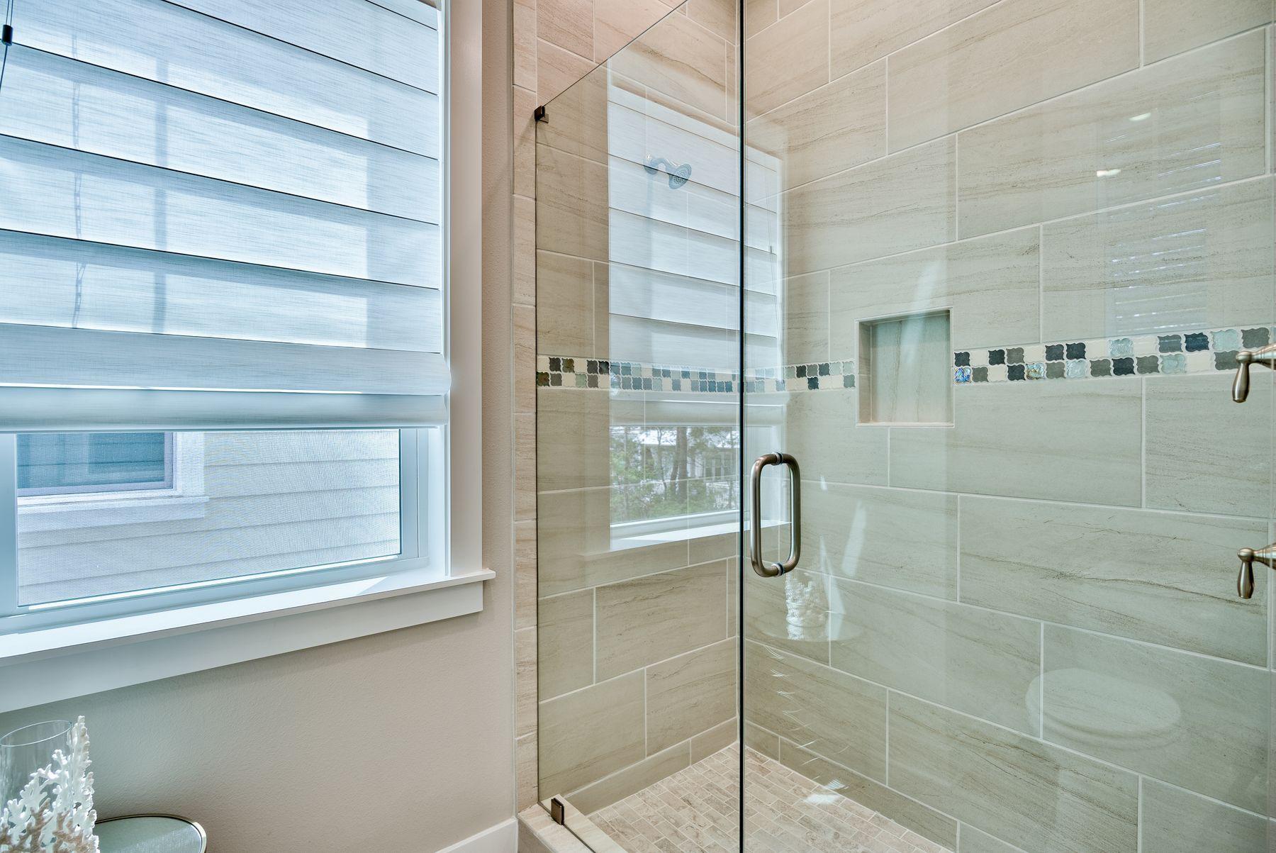 PROMINENCE - Residential Lease