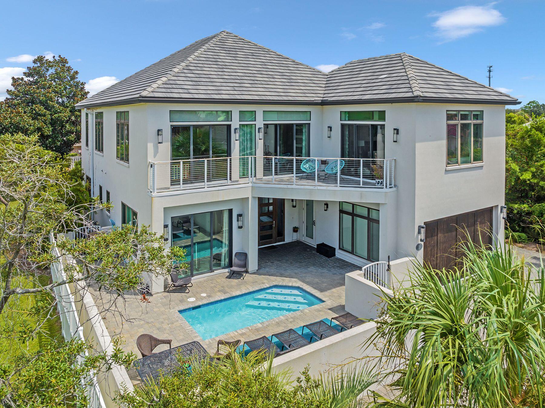 AVALON BEACH ESTATES - Residential