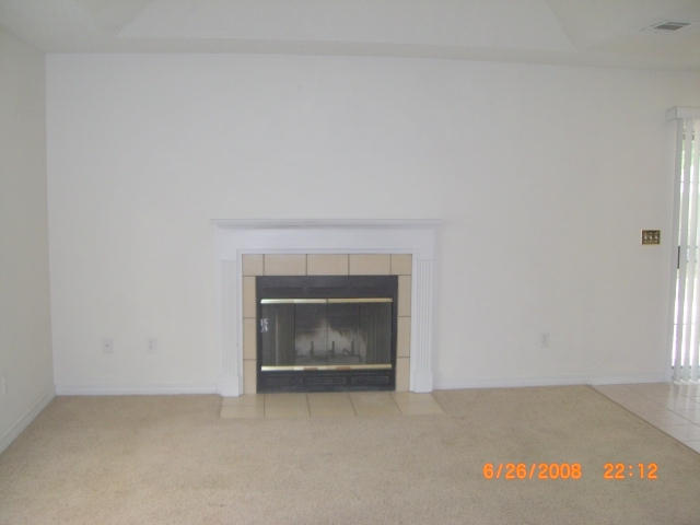 OLD TOWN PH 3 - Residential Lease