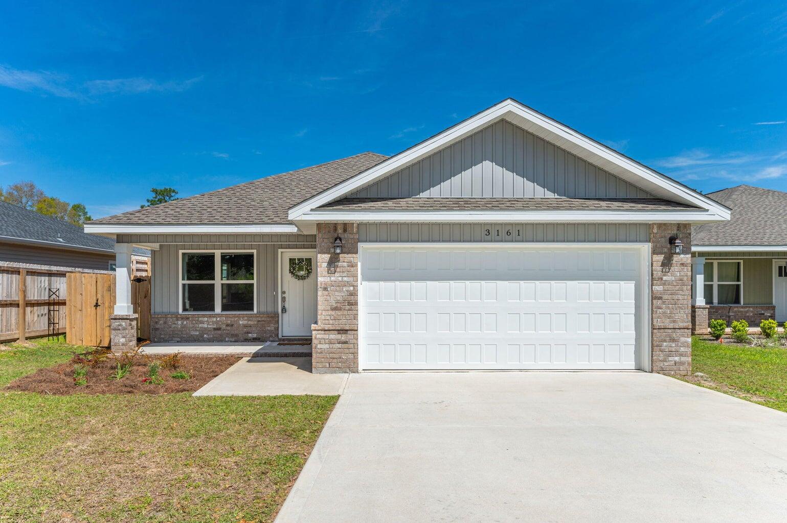 GARDEN CITY - Residential Lease