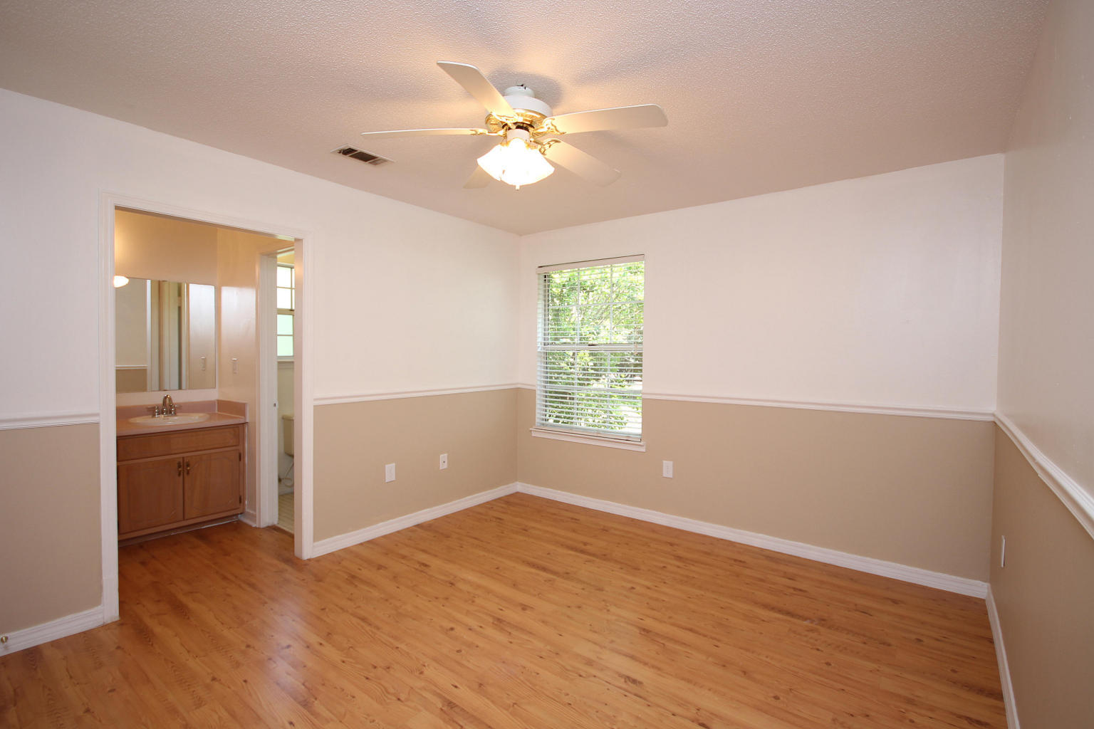 COUNTRYVIEW ESTATES 2ND ADDN - Residential