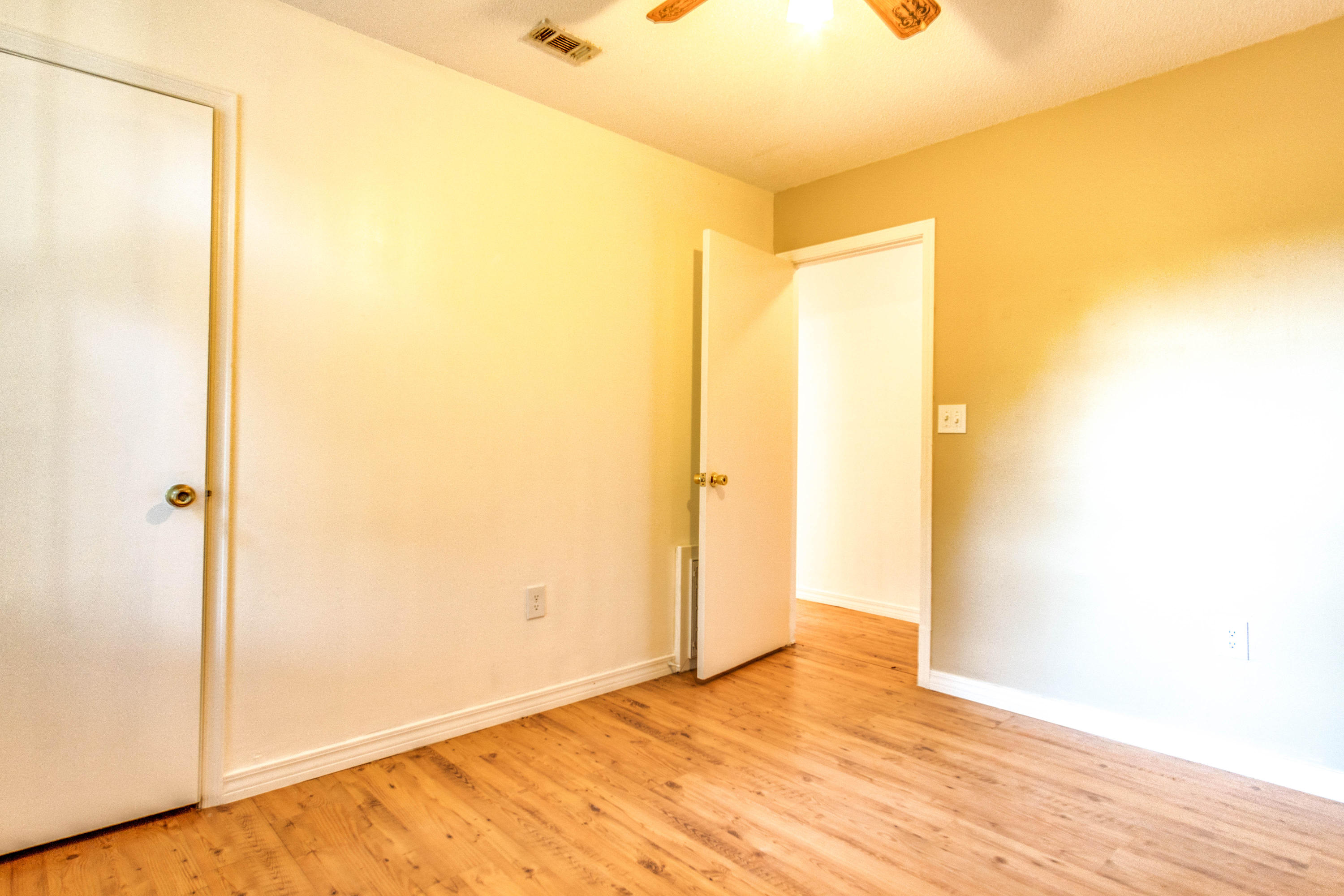 COUNTRYVIEW ESTATES 2ND ADDN - Residential