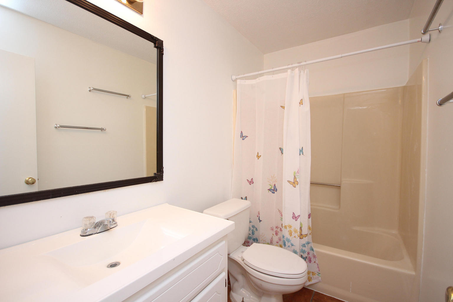 COUNTRYVIEW ESTATES 2ND ADDN - Residential