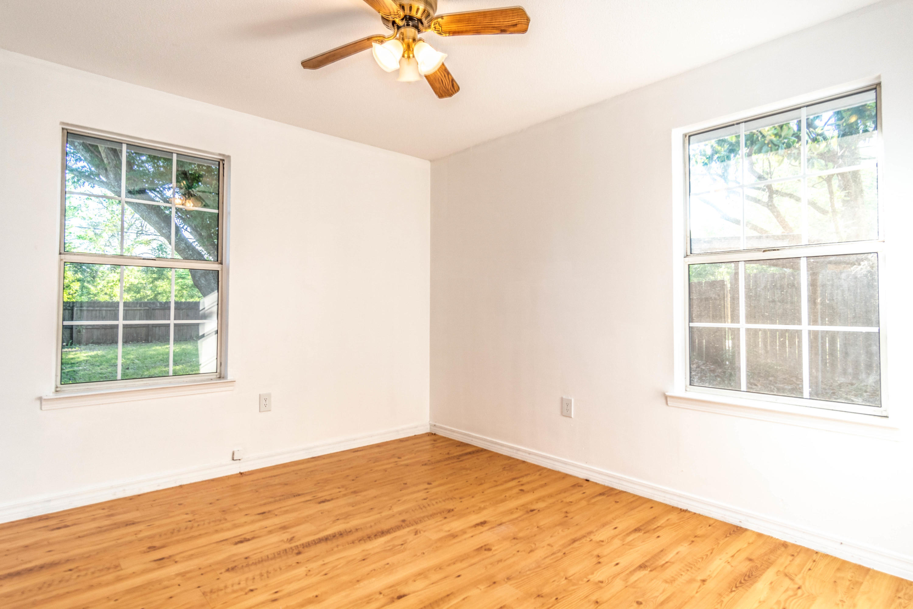 COUNTRYVIEW ESTATES 2ND ADDN - Residential