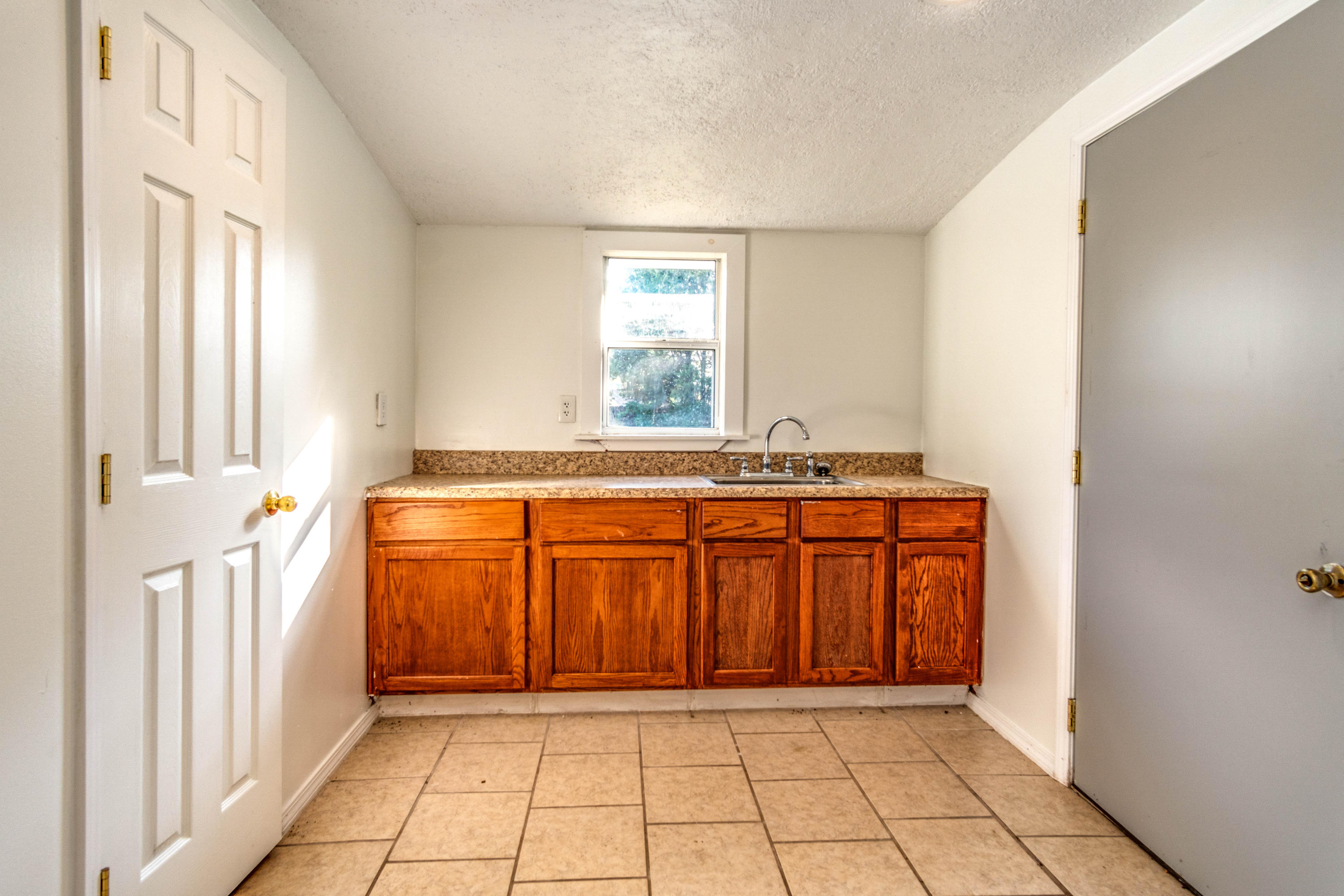 COUNTRYVIEW ESTATES 2ND ADDN - Residential