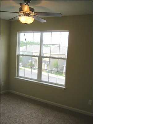 ARBOR LAKE PHASE 1 - Residential Lease