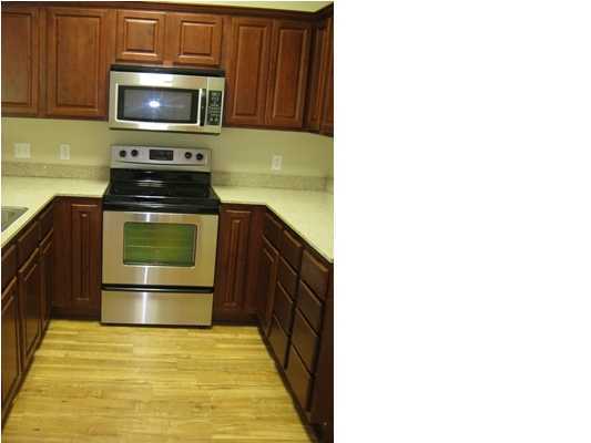 ARBOR LAKE PHASE 1 - Residential Lease