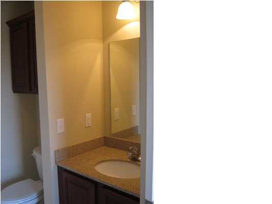 ARBOR LAKE PHASE 1 - Residential Lease