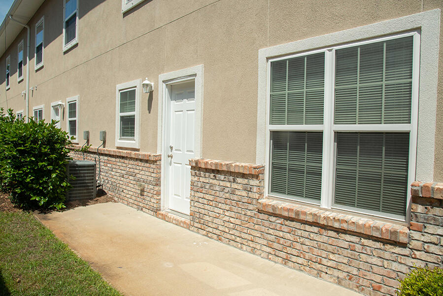 MERIDIAN SQUARE T/H - Residential Lease
