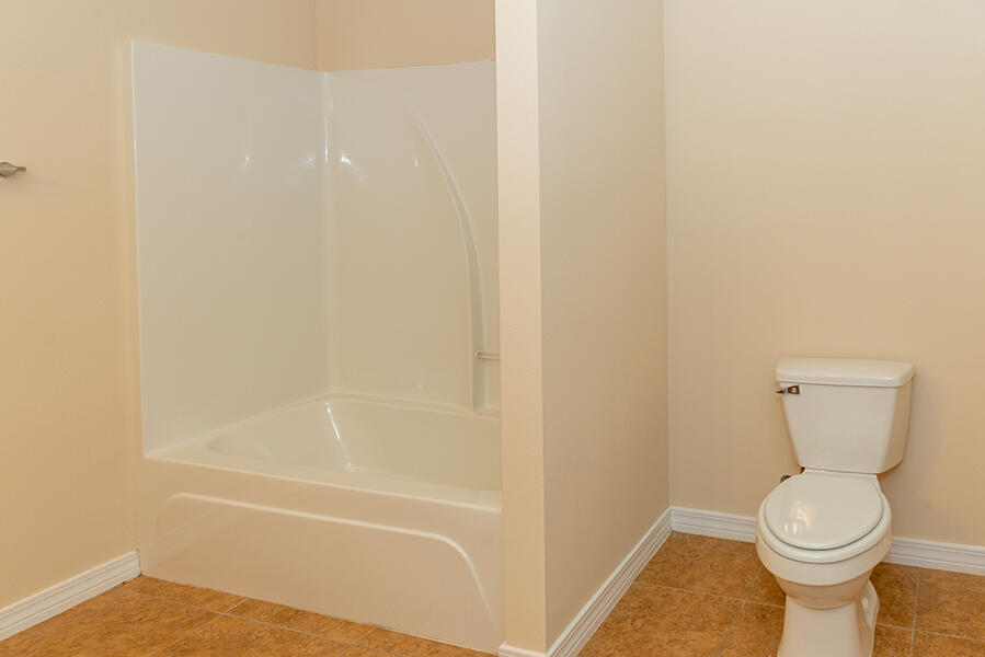 MERIDIAN SQUARE T/H - Residential Lease