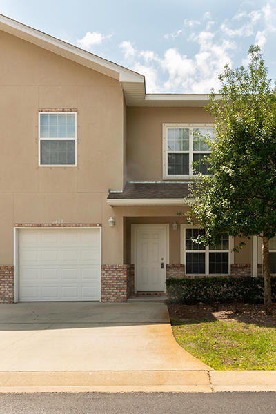 MERIDIAN SQUARE T/H - Residential Lease