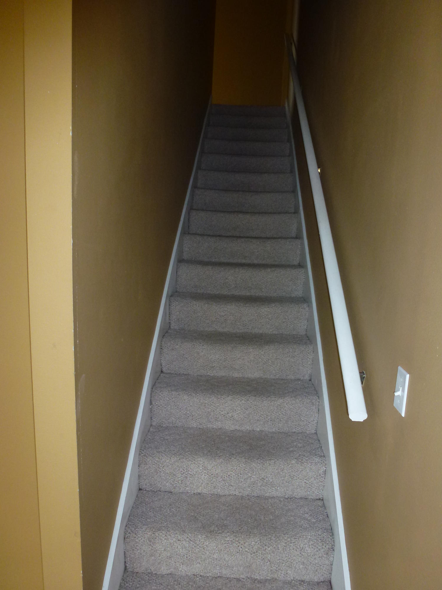 CHATELAINE ESTATES S/D - Residential Lease