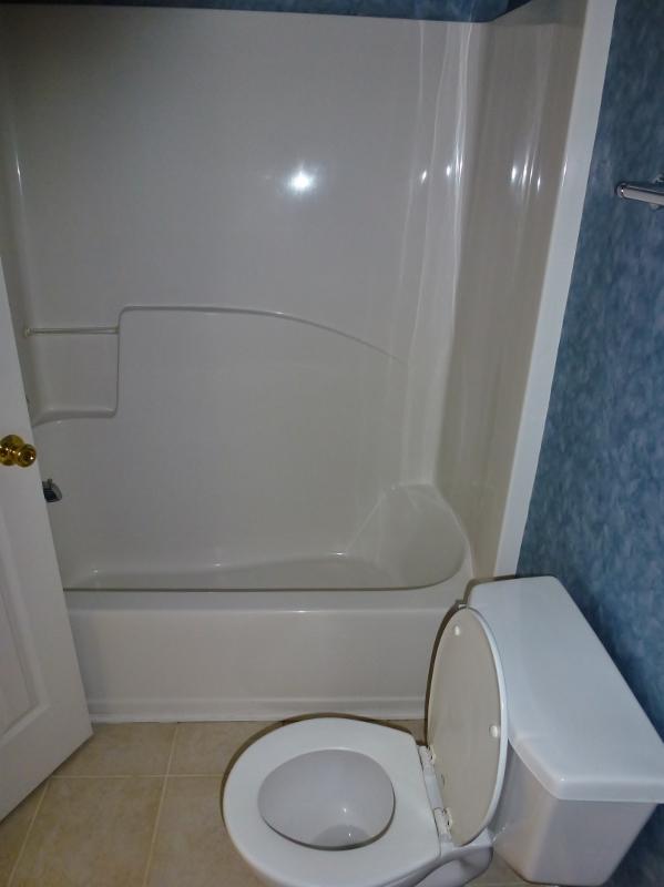 CHATELAINE ESTATES S/D - Residential Lease