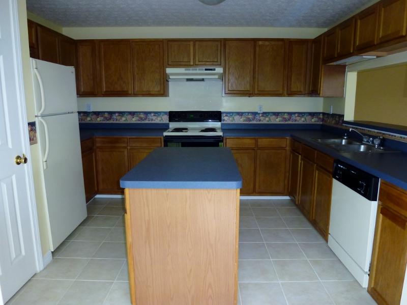 CHATELAINE ESTATES S/D - Residential Lease