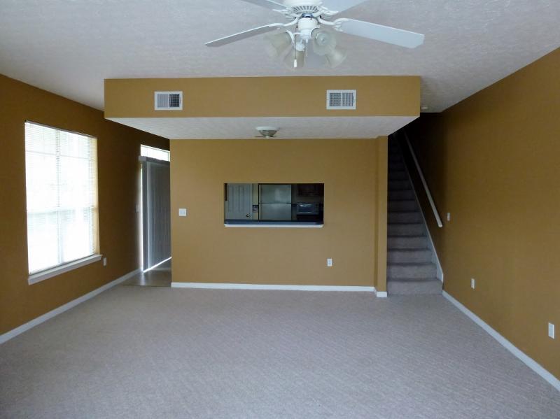 CHATELAINE ESTATES S/D - Residential Lease