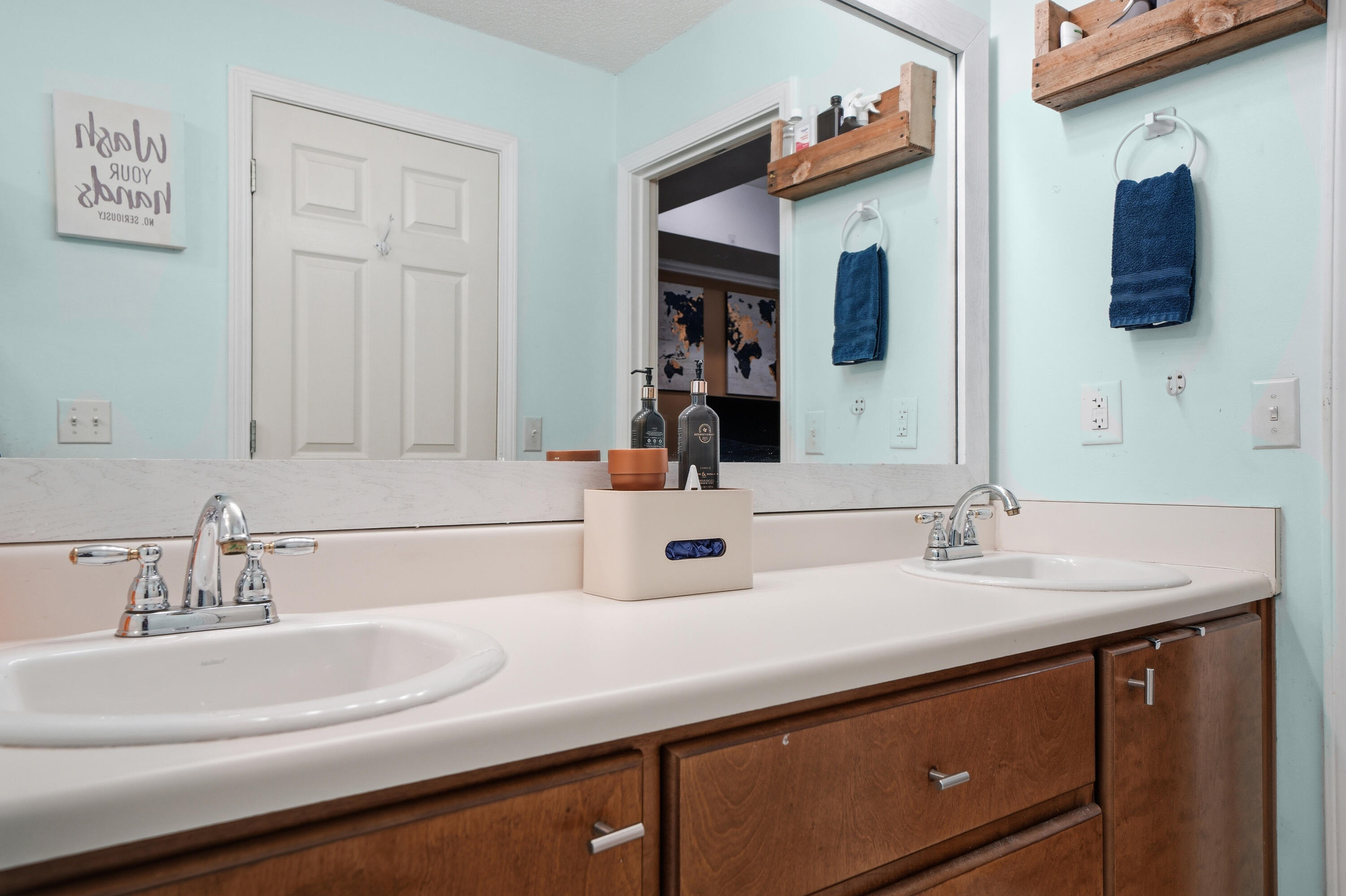 EMERALD ESTATES - Residential