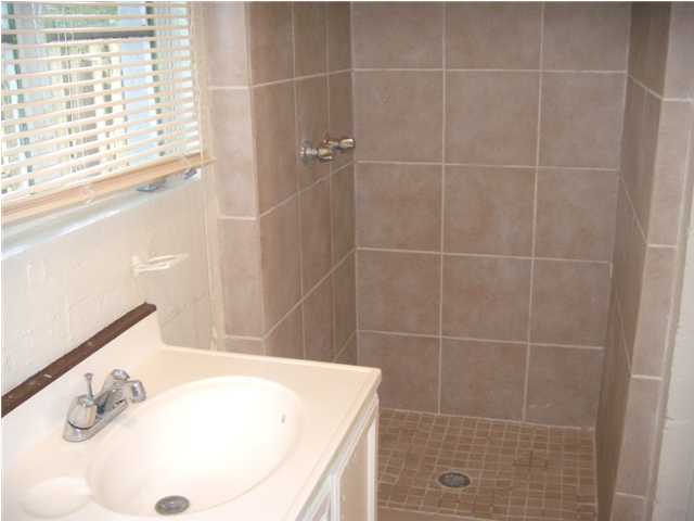 WEST CAMP WALTON - Residential Lease