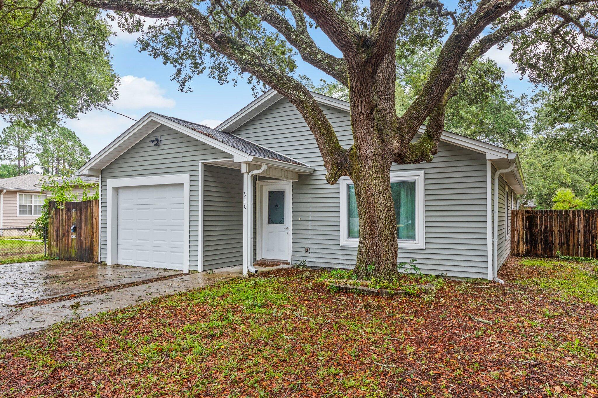PALM ESTATES UNIT 2 - Residential