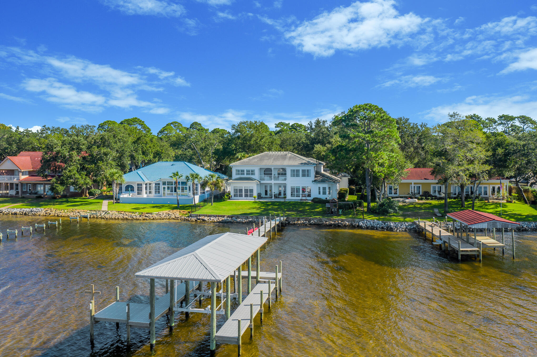 WINDWARD PH 1 BLUEWATER BAY - Residential