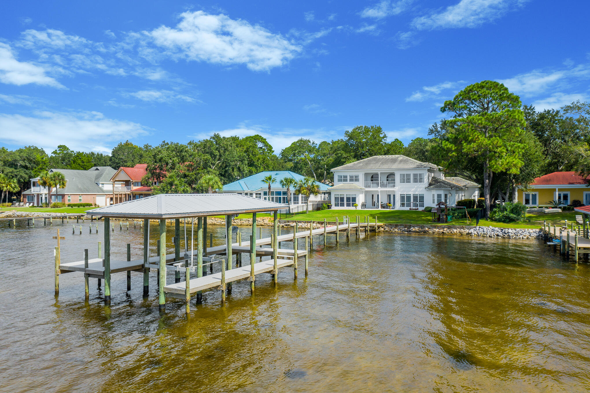WINDWARD PH 1 BLUEWATER BAY - Residential