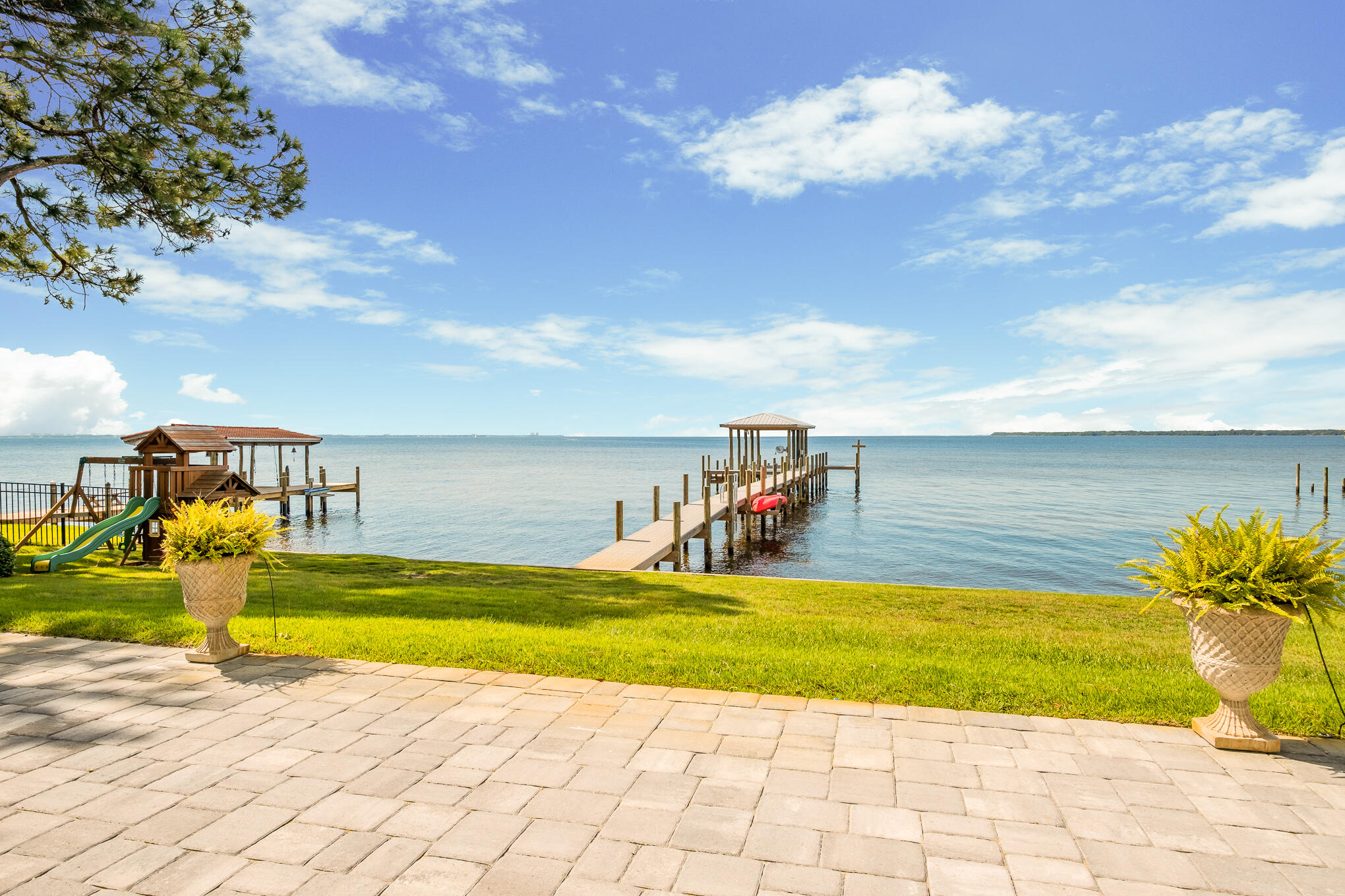 WINDWARD PH 1 BLUEWATER BAY - Residential