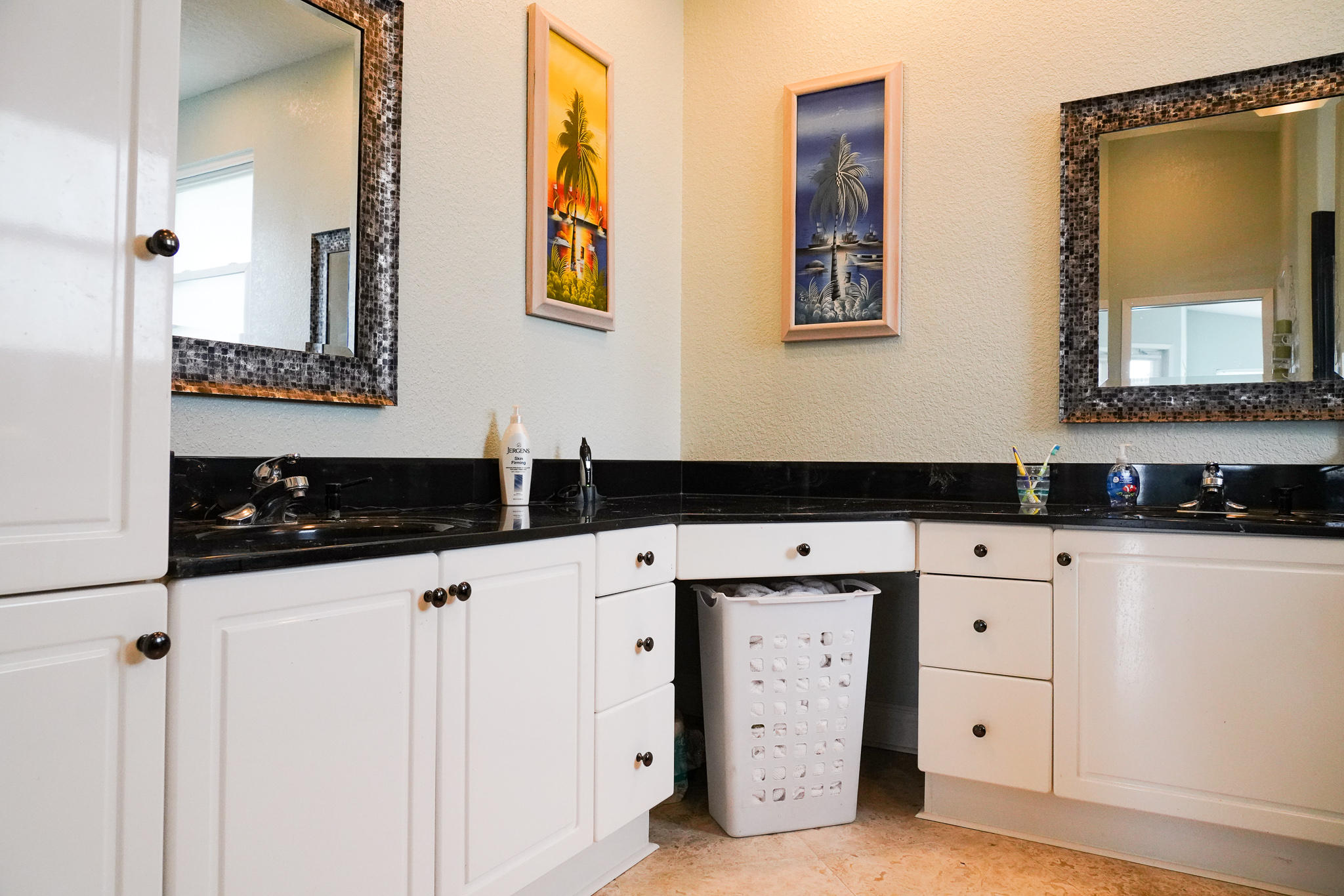RIVIERA BEACH - Residential