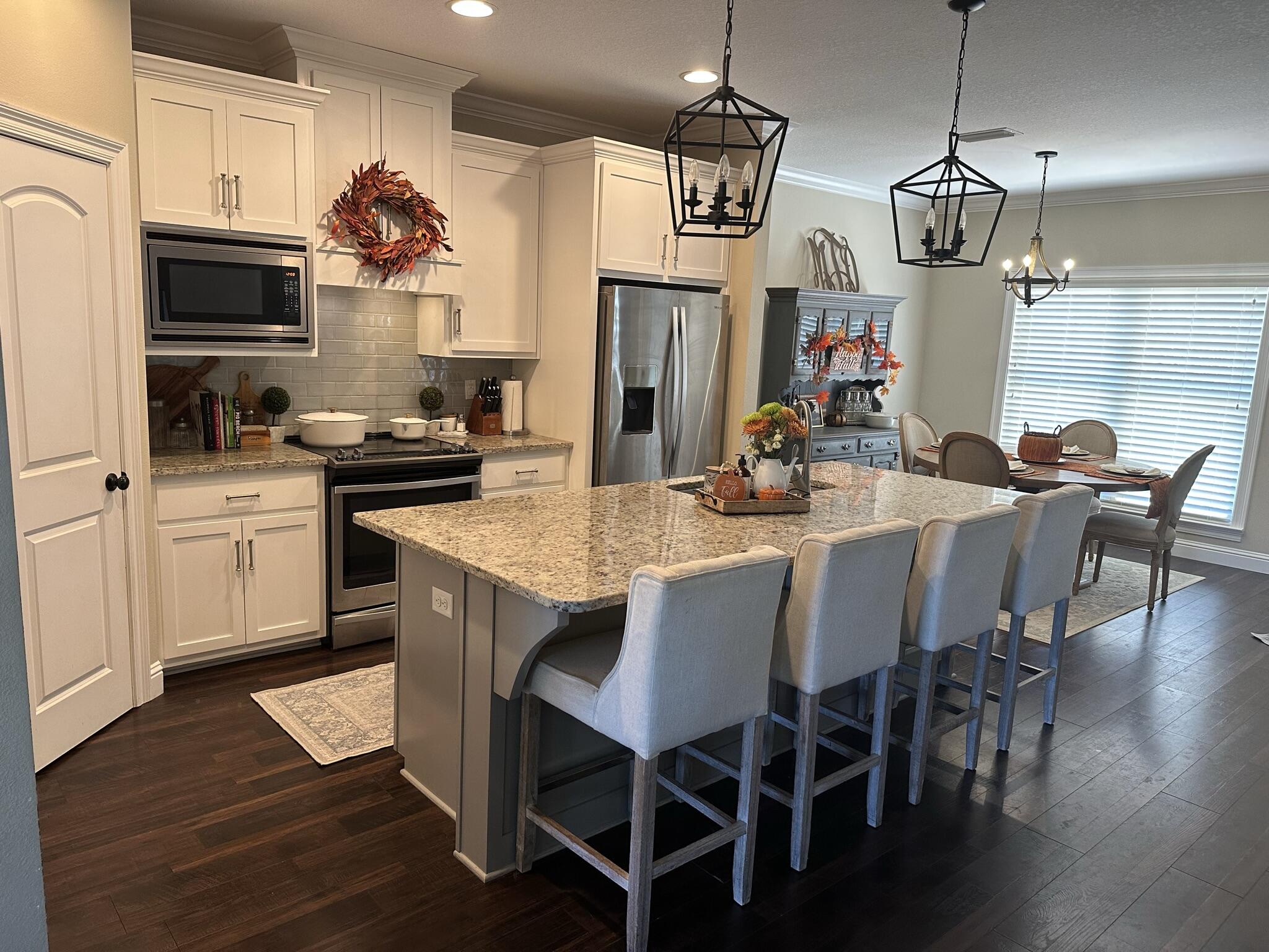 HOMEWOOD EST - Residential Lease