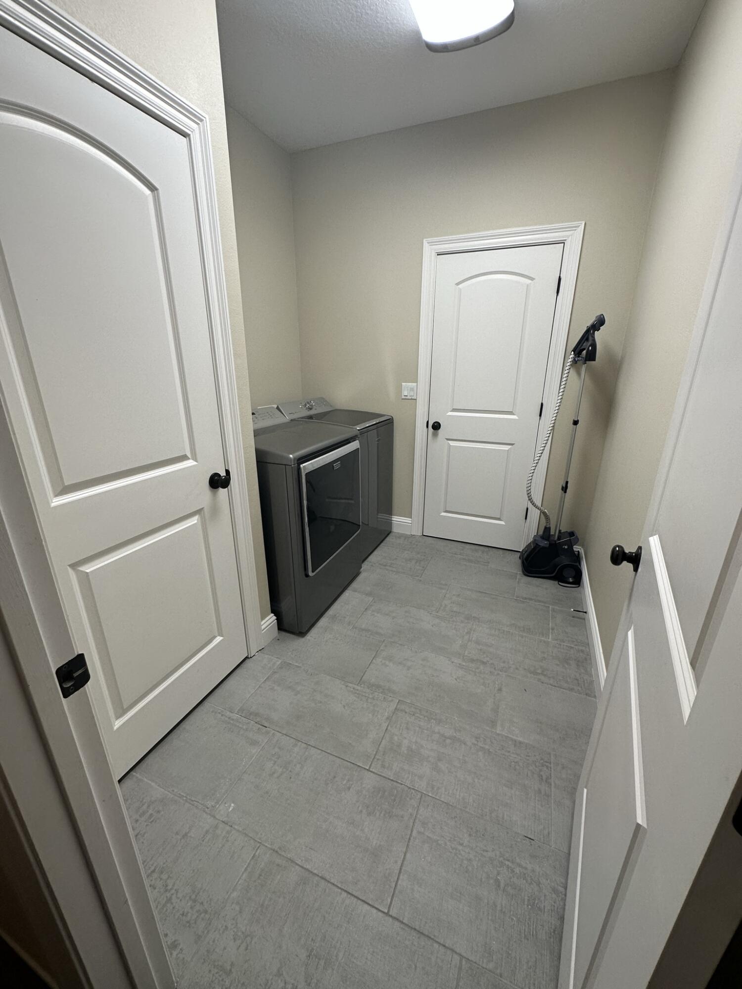HOMEWOOD EST - Residential Lease